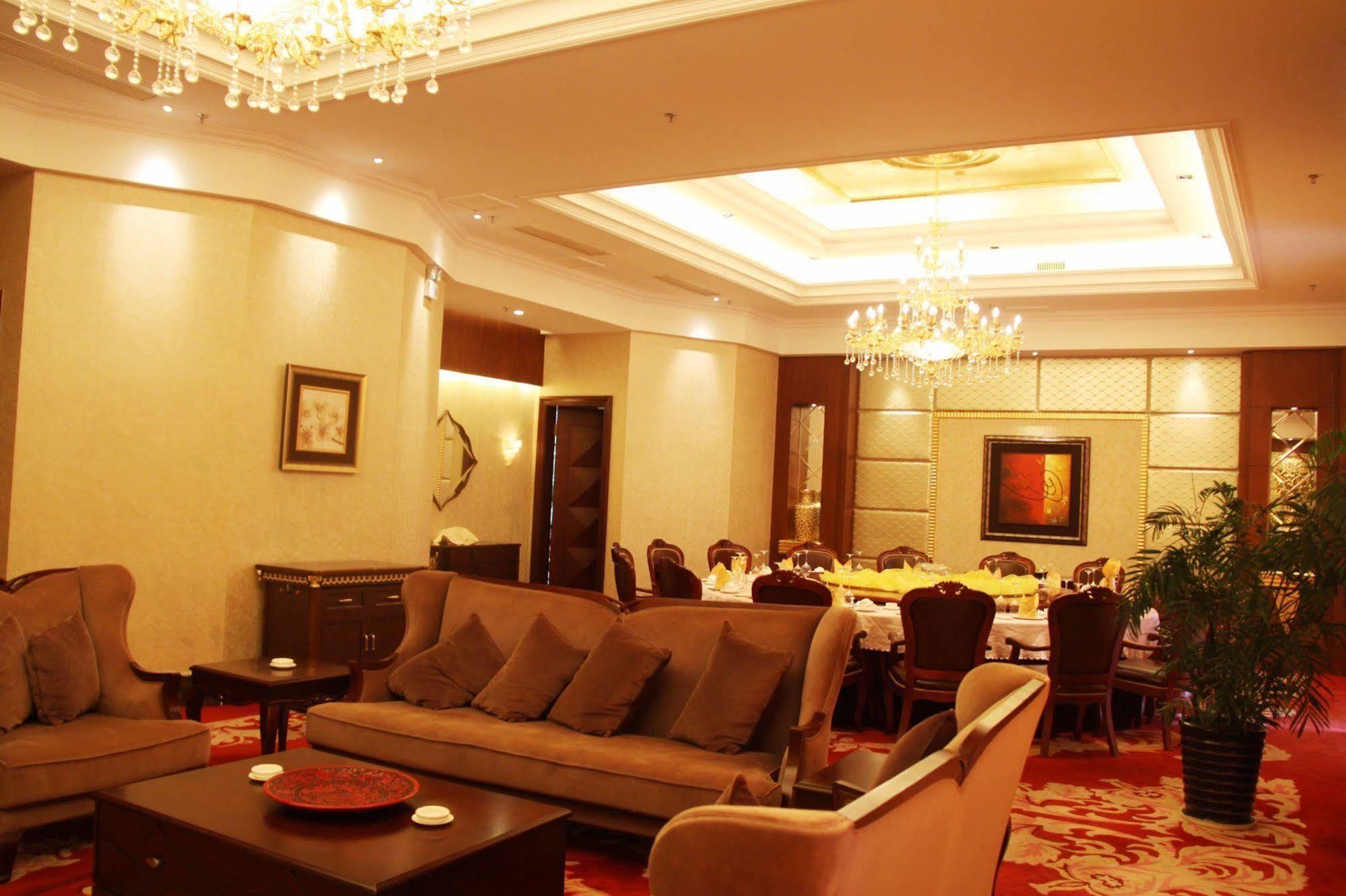 Sisuo Seaview Hotel سانيا المظهر الخارجي الصورة